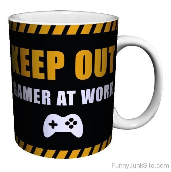 Keep Out Gamer At Work Uny5095