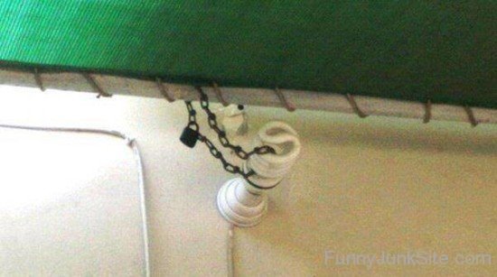 Light Bulb Lock